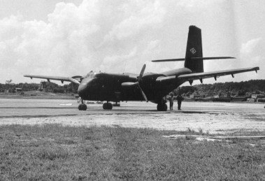 payette-67-Caribu-CanTho-Airfield-1965